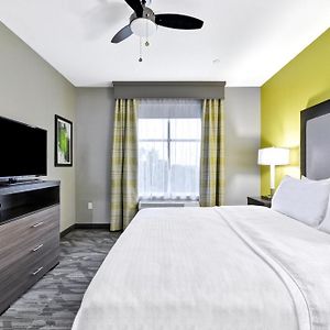 King Suite Hearing Access or Non-Smoking